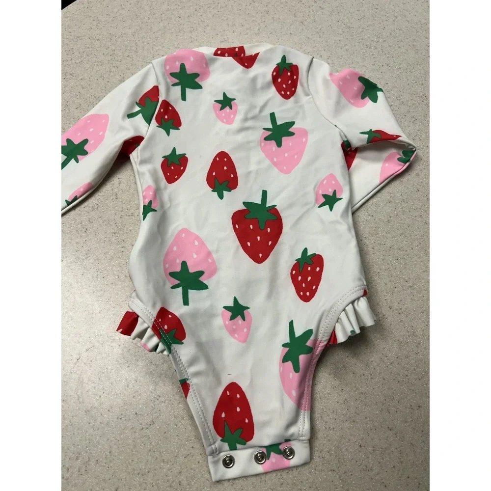 Old Navy‎ Girls Printed Zip-Front Strawberry Swimsuit Swimming Suit 6/12m
